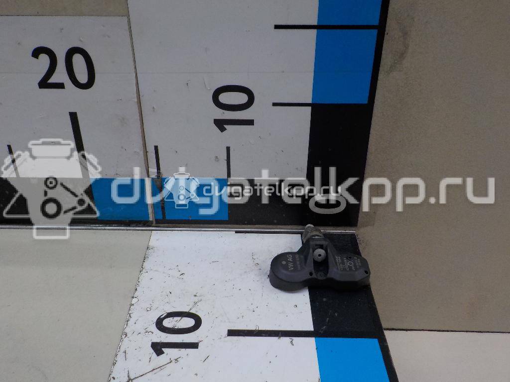 Фото Датчик давления в шине  3AA907275D для Volkswagen Scirocco / Tiguan / Touran / Up 121, 122, Bl1, Bl2 / Xl1 {forloop.counter}}