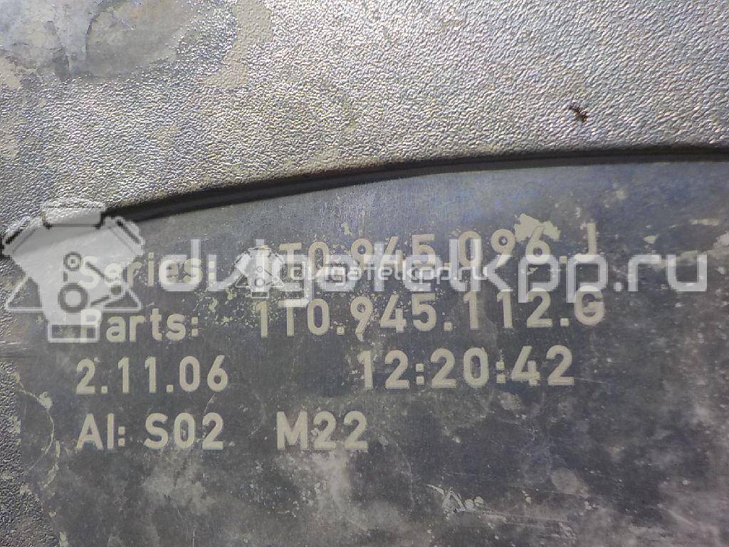 Фото Фонарь задний правый  1T0945096N для Volkswagen Touran {forloop.counter}}