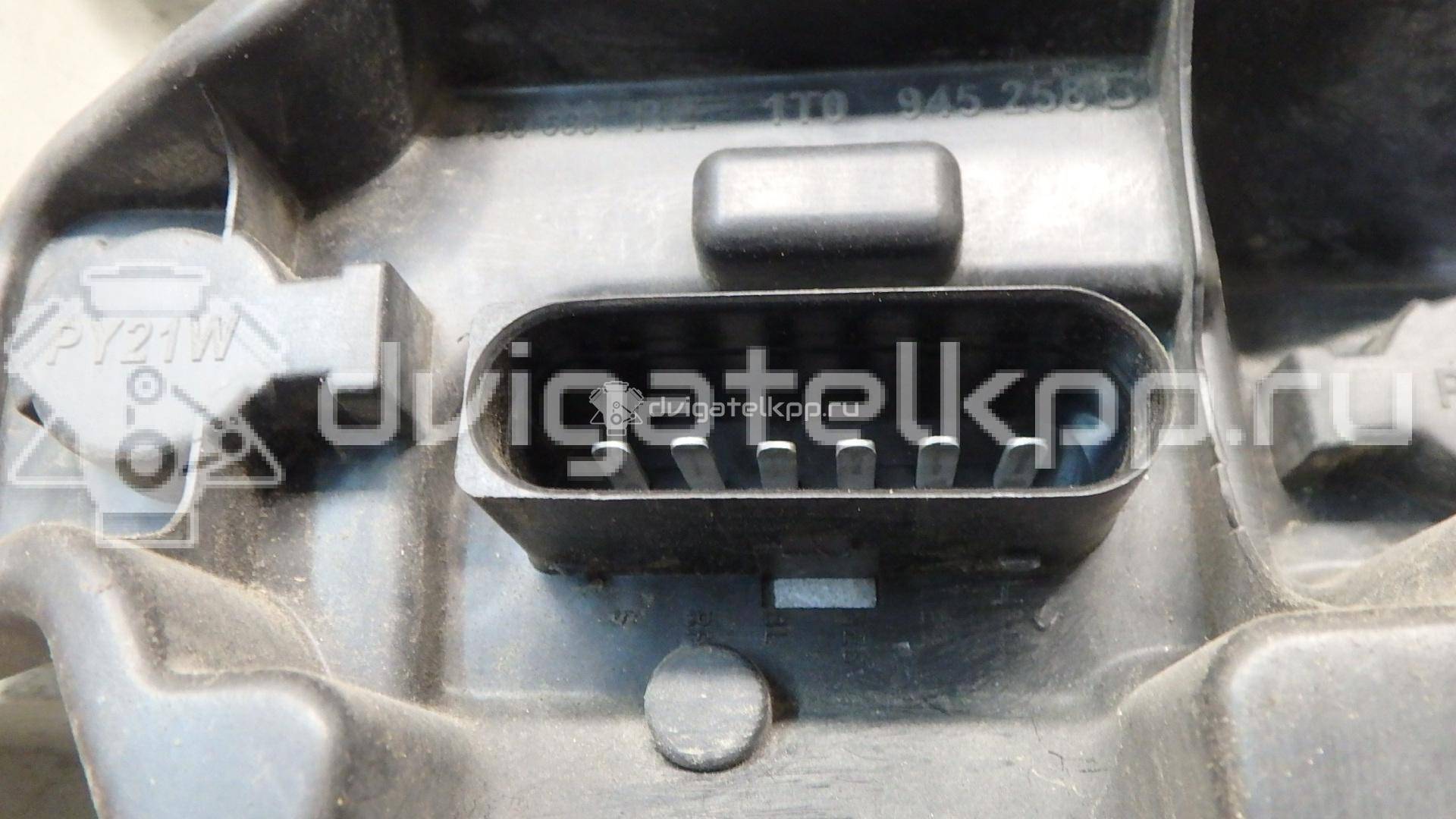 Фото Фонарь задний правый  1T0945096N для Volkswagen Touran {forloop.counter}}