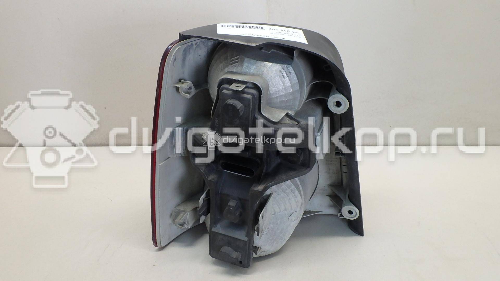 Фото Фонарь задний правый  1T0945096N для Volkswagen Touran {forloop.counter}}