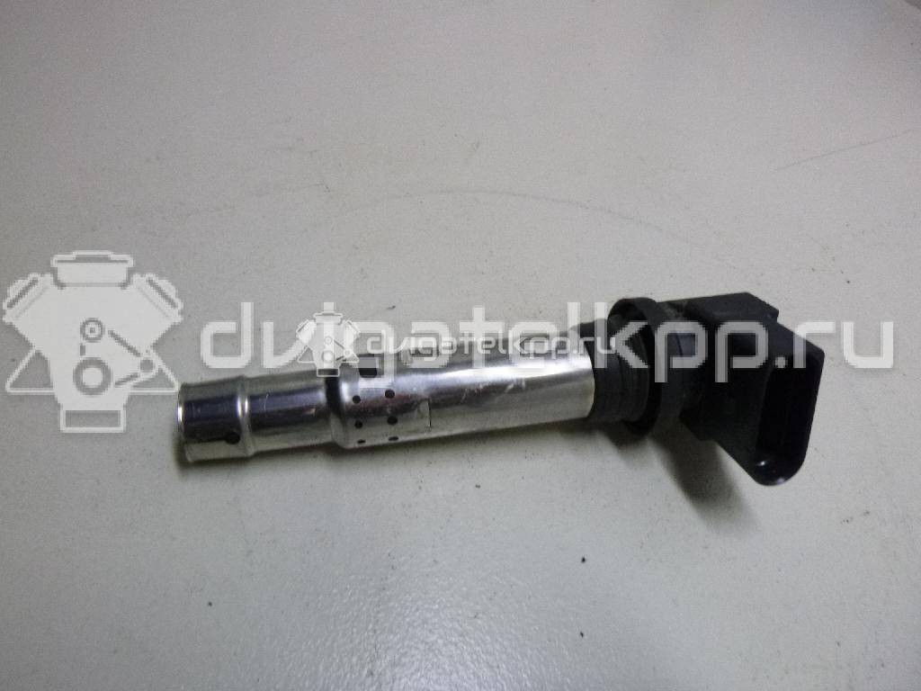 Фото Уплотнитель двери  036905715F для Volkswagen Scirocco / Tiguan / Touran / New Beetle / Bora {forloop.counter}}