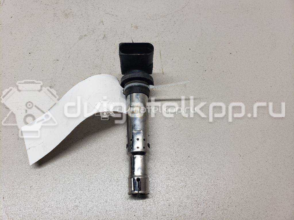 Фото Уплотнитель двери  036905715F для Volkswagen Scirocco / Tiguan / Touran / New Beetle / Bora {forloop.counter}}