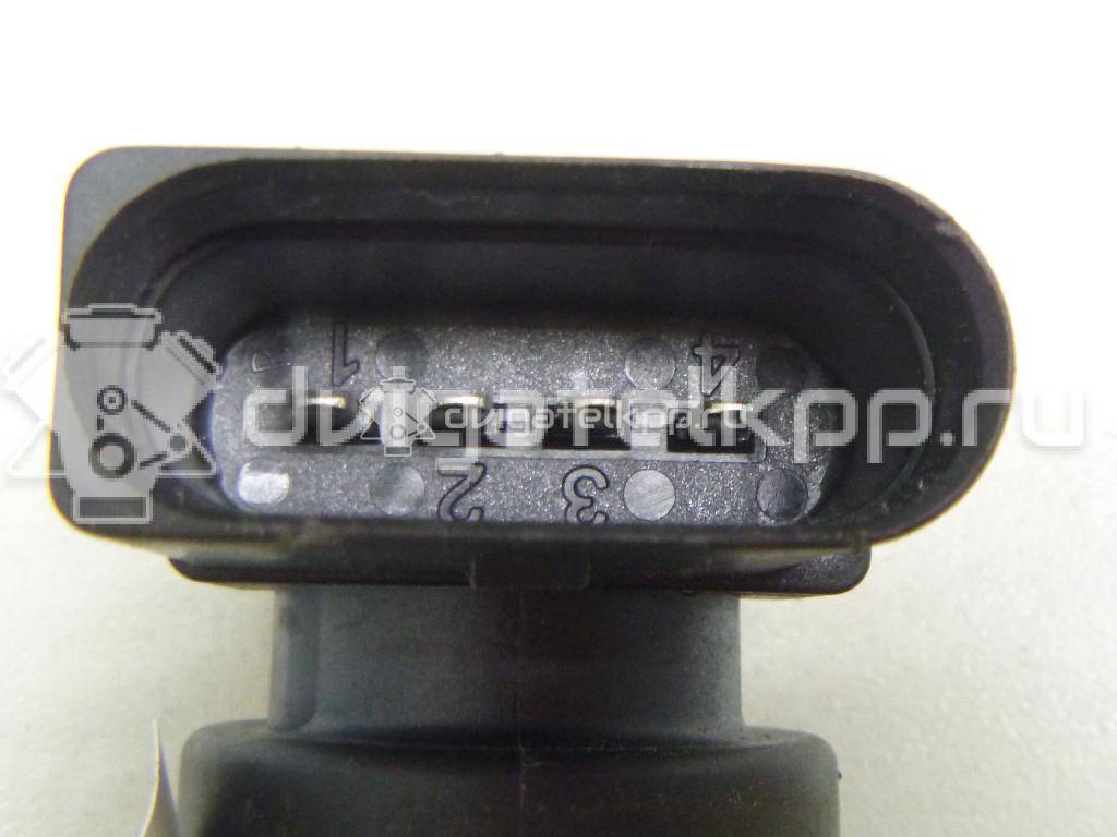 Фото Уплотнитель двери  036905715F для Volkswagen Scirocco / Tiguan / Touran / New Beetle / Bora {forloop.counter}}