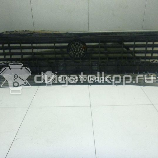 Фото Решетка радиатора  701853653F для Volkswagen Transporter
