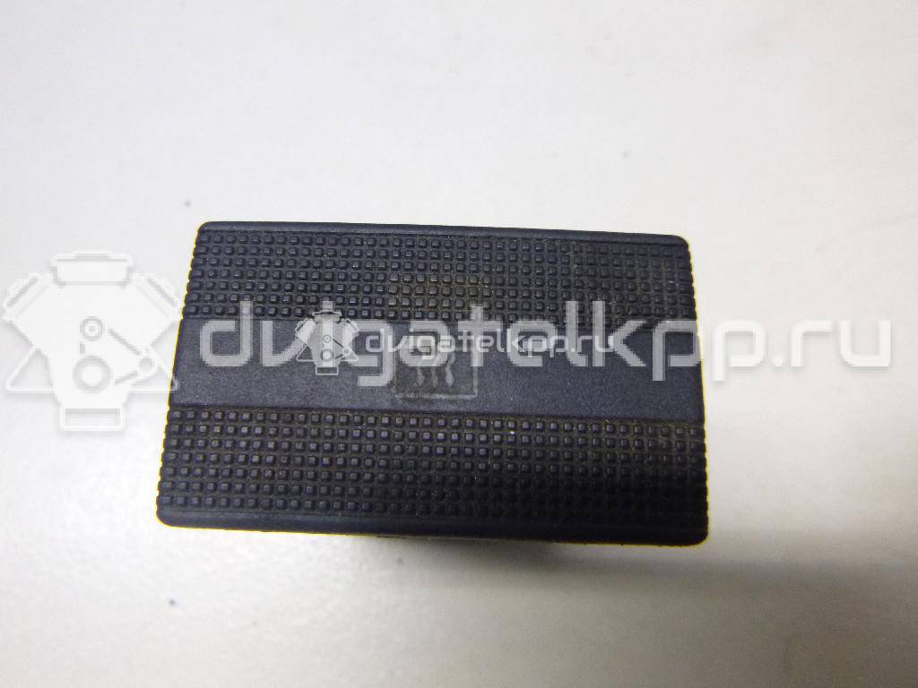 Фото Кнопка обогрева заднего стекла  3A0959621G для Volkswagen Passat / Transporter {forloop.counter}}
