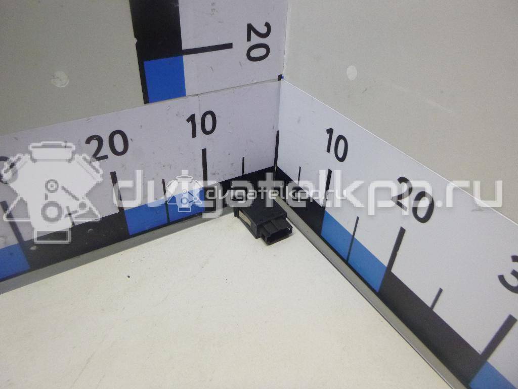 Фото Кнопка обогрева заднего стекла  3A0959621G для Volkswagen Passat / Transporter {forloop.counter}}