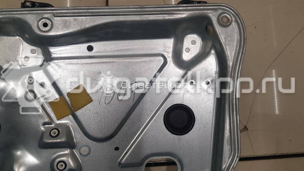 Фото Стеклоподъемник электр. передний правый  7H0837754C для Volkswagen Transporter / Multivan {forloop.counter}}