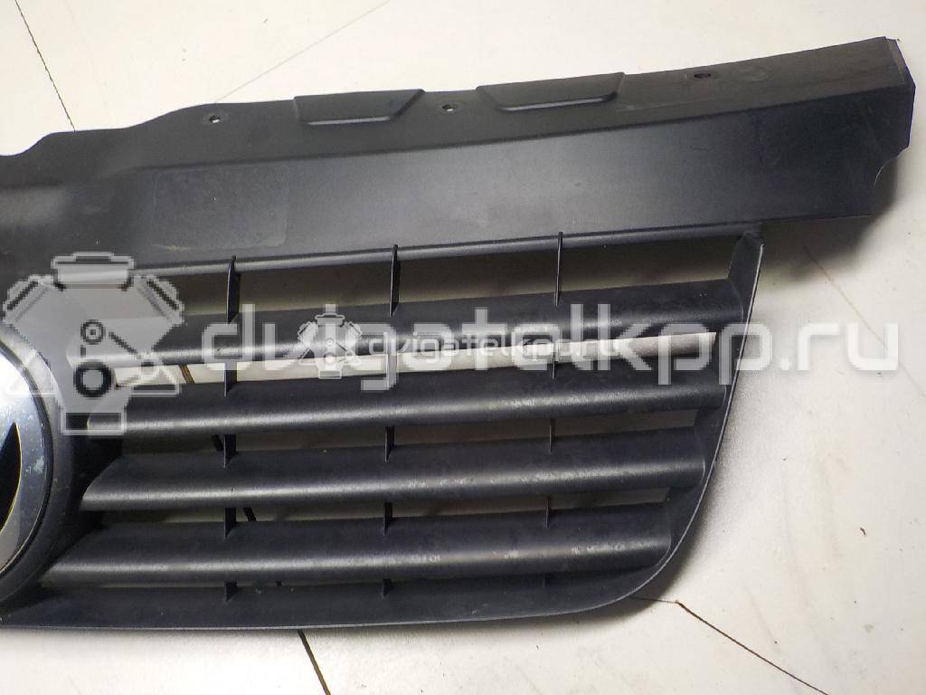 Фото Решетка радиатора  7H0853653 для Volkswagen Transporter / Multivan {forloop.counter}}
