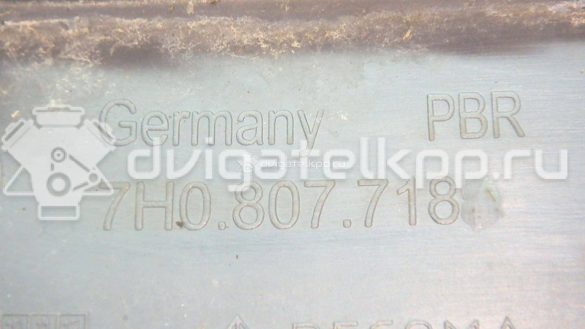 Фото Накладка переднего бампера правая  7H08077187G9 для Volkswagen Transporter / Multivan {forloop.counter}}