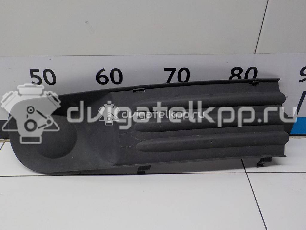 Фото Решетка в бампер правая  7H0807490C7G9 для Volkswagen Transporter / Multivan {forloop.counter}}