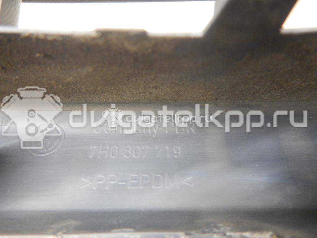 Фото Решетка в бампер центральная  7H0807719 для Volkswagen Transporter {forloop.counter}}