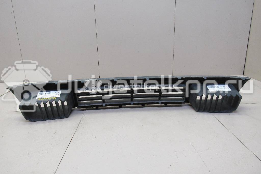 Фото Решетка в бампер центральная  7H08077197G9 для Volkswagen Transporter / Multivan {forloop.counter}}