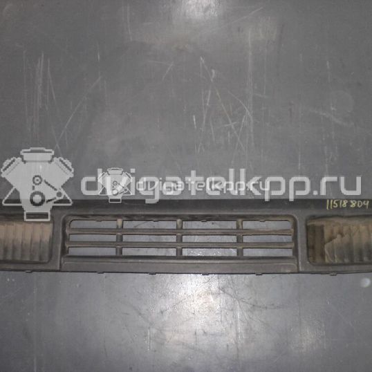 Фото Решетка в бампер центральная  7H08077197G9 для Volkswagen Transporter / Multivan
