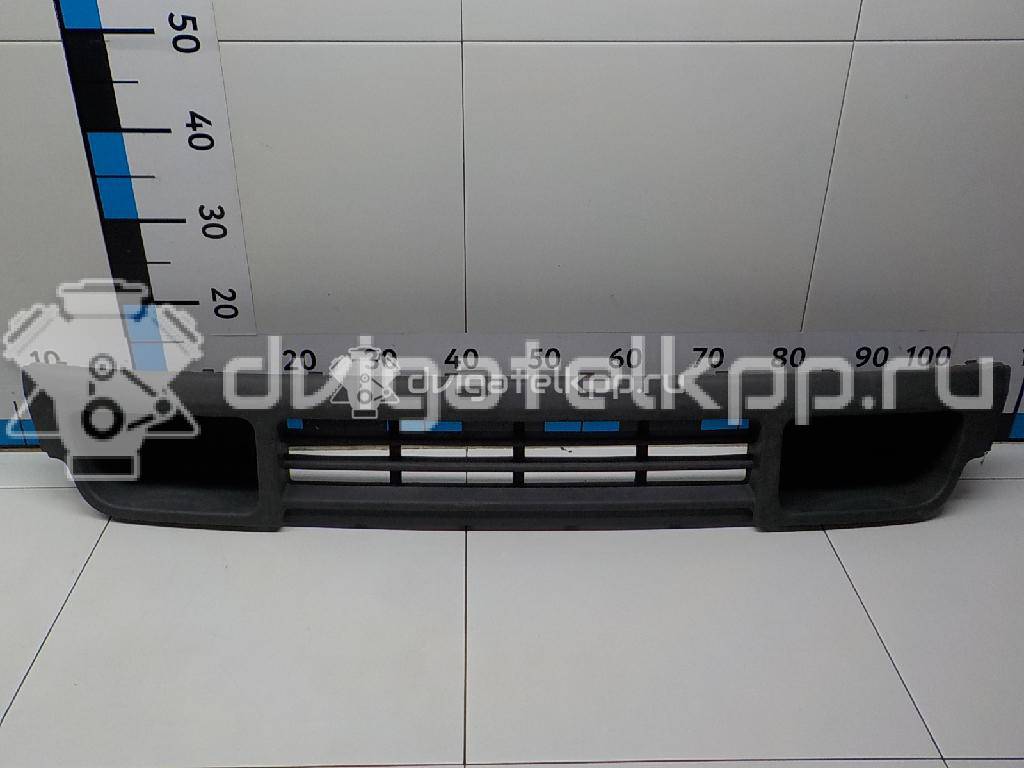 Фото Решетка в бампер центральная  7H08077197G9 для Volkswagen Transporter / Multivan {forloop.counter}}