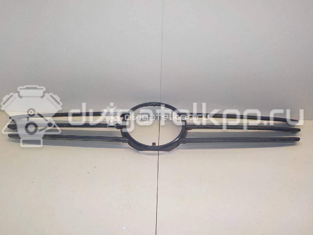 Фото Накладка на решетку радиатора  7H5807819GRU для Volkswagen Transporter / Multivan {forloop.counter}}