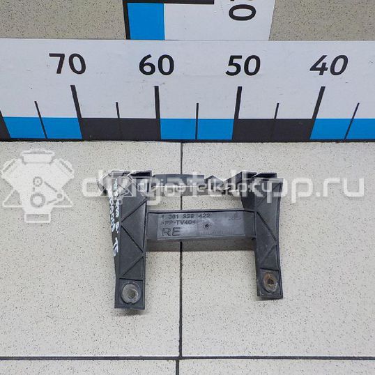 Фото Кронштейн фар правый  7H0941406A для Volkswagen Transporter / Multivan