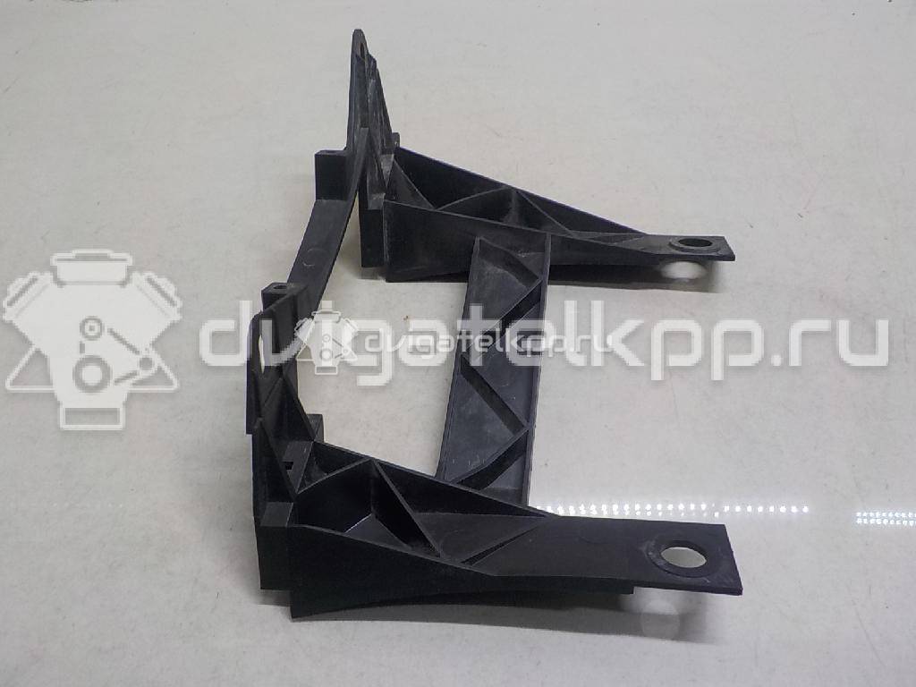 Фото Кронштейн фар правый  7H0941406A для Volkswagen Transporter / Multivan {forloop.counter}}