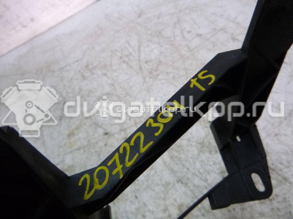 Фото Кронштейн фар левый  7H0941405A для Volkswagen Transporter / Multivan {forloop.counter}}