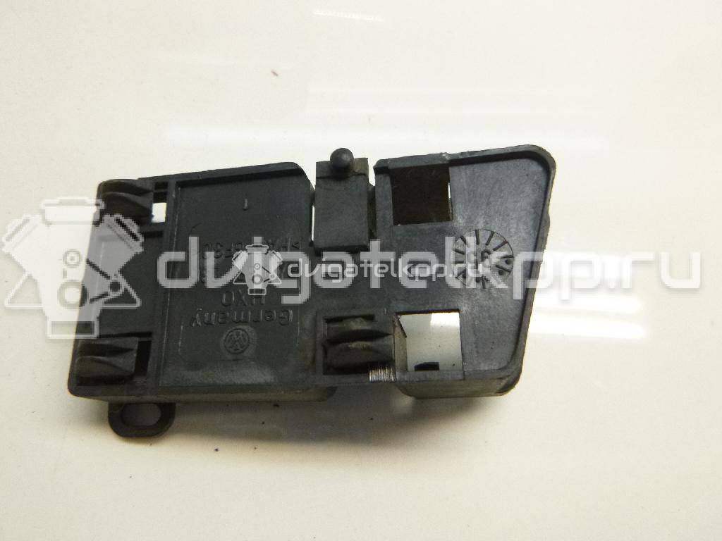 Фото Кронштейн ручки  3A0837236 для Volkswagen Passat {forloop.counter}}