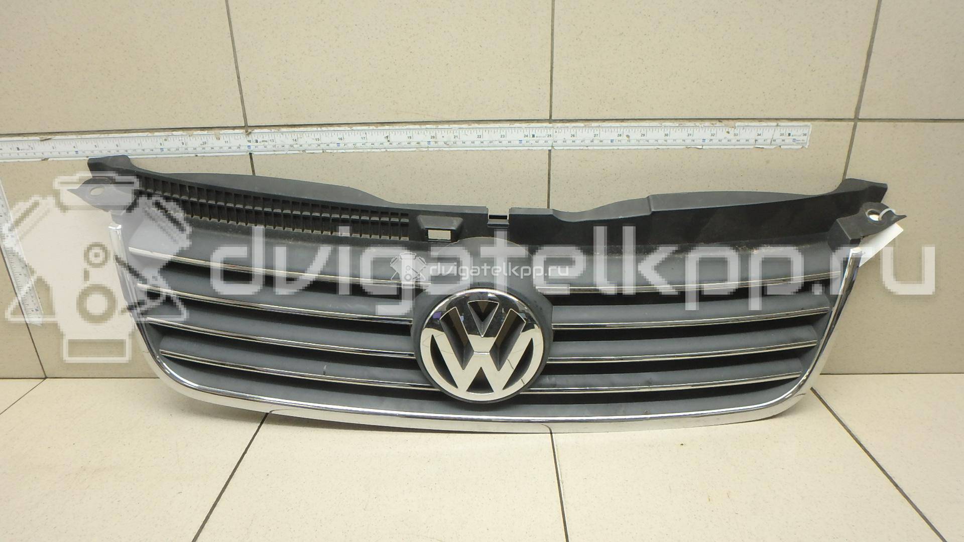 Фото Решетка радиатора  3B0853651L3FZ для Volkswagen Passat {forloop.counter}}