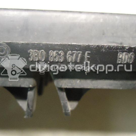 Фото Решетка в бампер центральная  3B0853677E для Volkswagen Passat