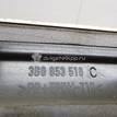 Фото Молдинг передней правой двери  3B0853516C для Volkswagen Passat {forloop.counter}}