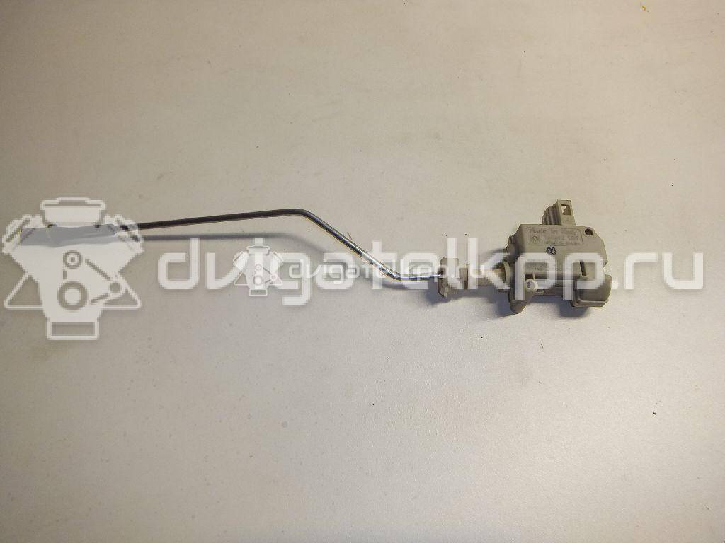 Фото Замок бардачка  3B0959782A для vw Passat [B6] {forloop.counter}}