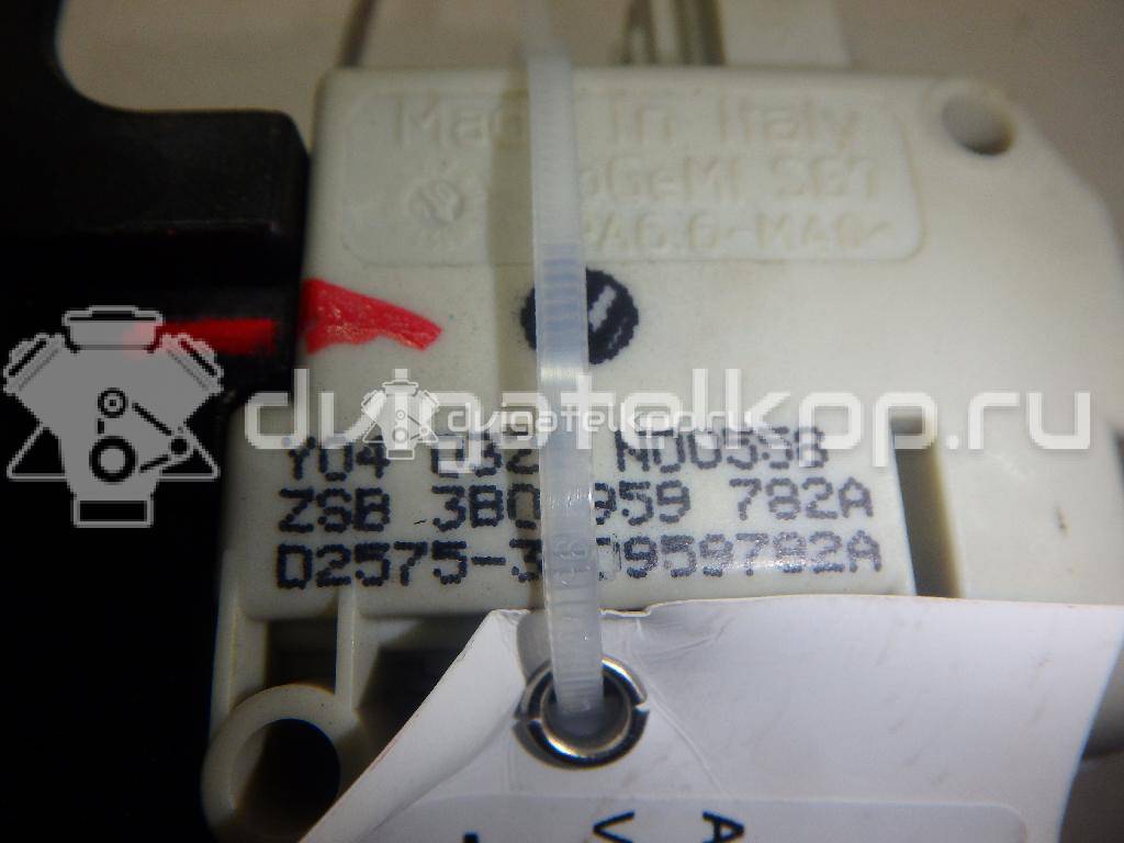 Фото Замок бардачка  3B0959782A для vw Passat [B6] {forloop.counter}}