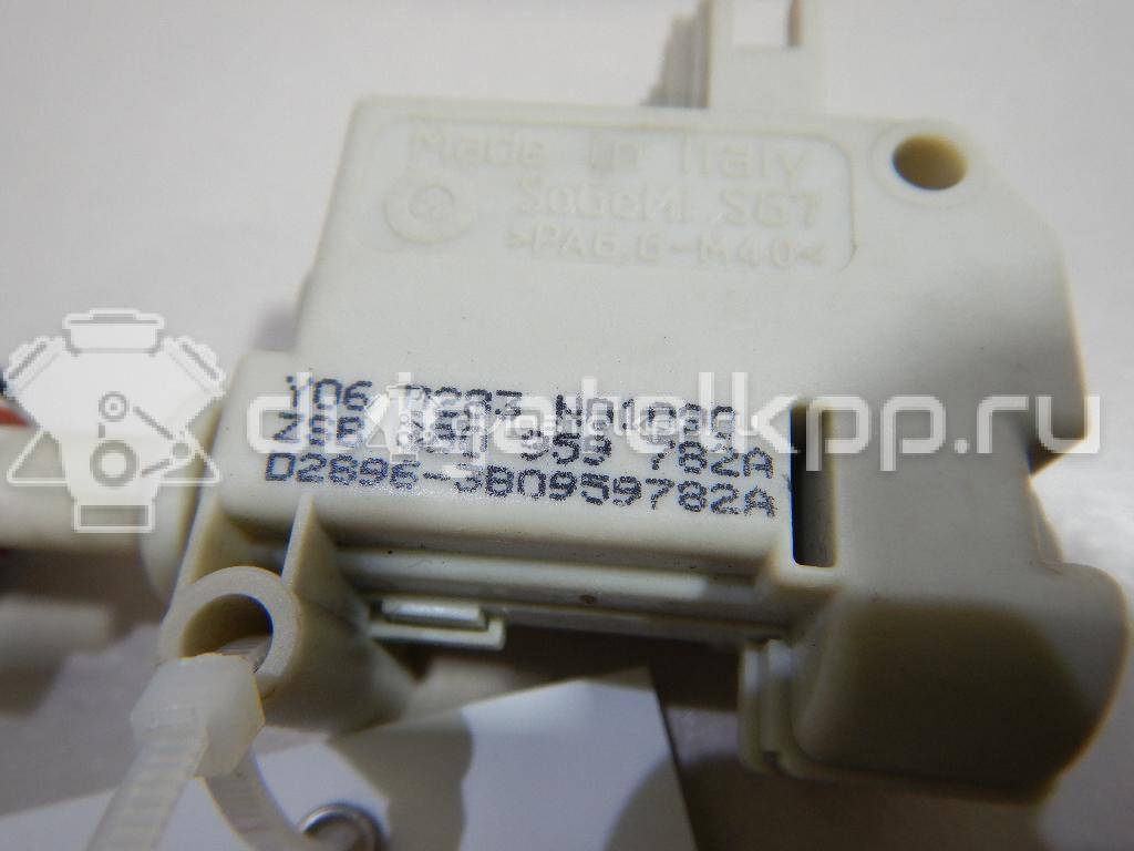 Фото Замок бардачка  3B0959782A для vw Passat [B6] {forloop.counter}}