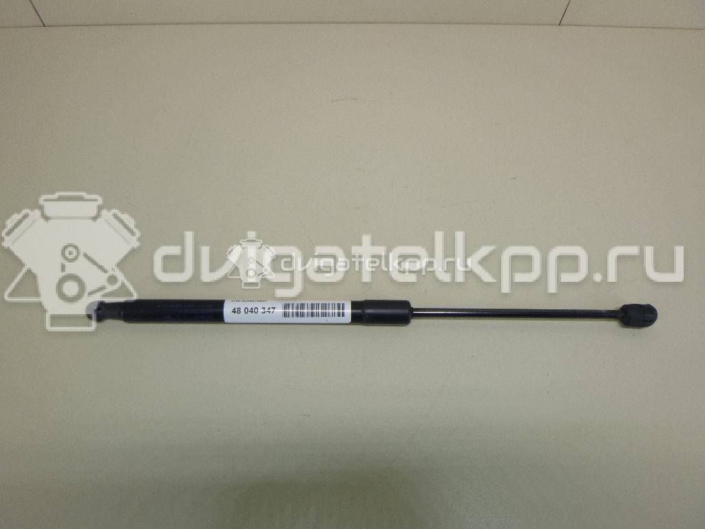 Фото Амортизатор двери багажника  3C9827550A для Volkswagen Passat {forloop.counter}}