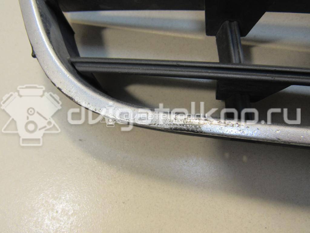 Фото Решетка в бампер центральная  3C0853671C9B9 для Volkswagen Passat {forloop.counter}}