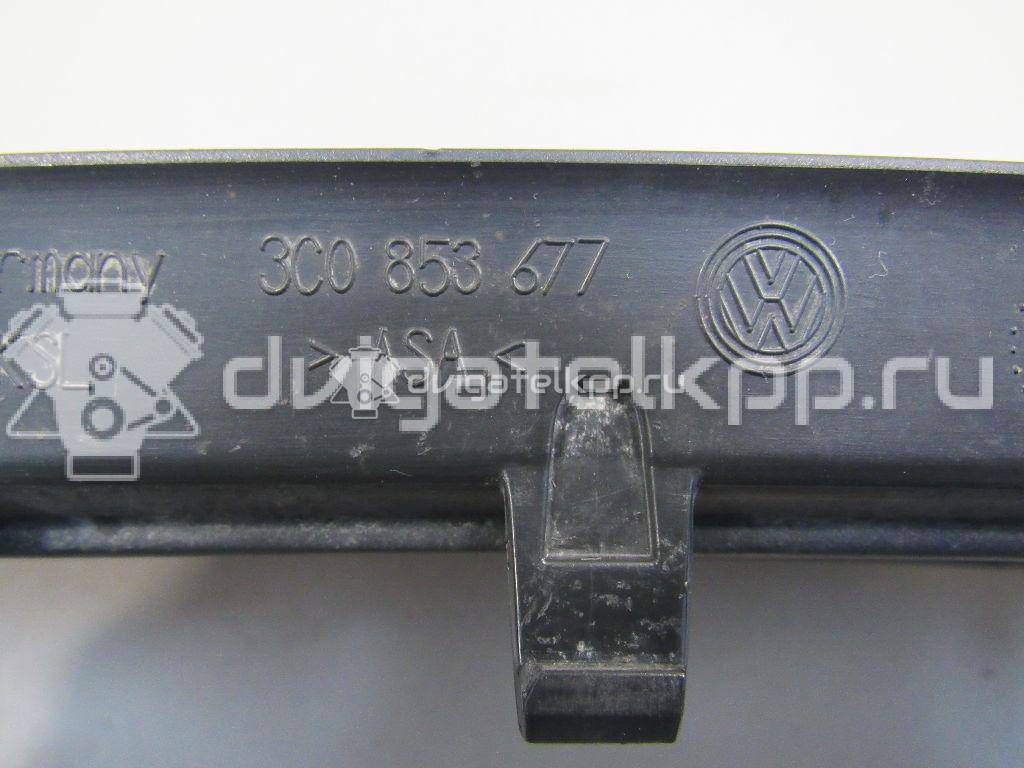 Фото Решетка в бампер центральная  3C0853671C9B9 для Volkswagen Passat {forloop.counter}}