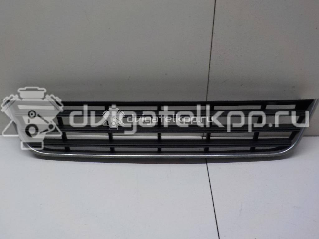 Фото Решетка в бампер центральная  3C0853671C9B9 для Volkswagen Passat {forloop.counter}}