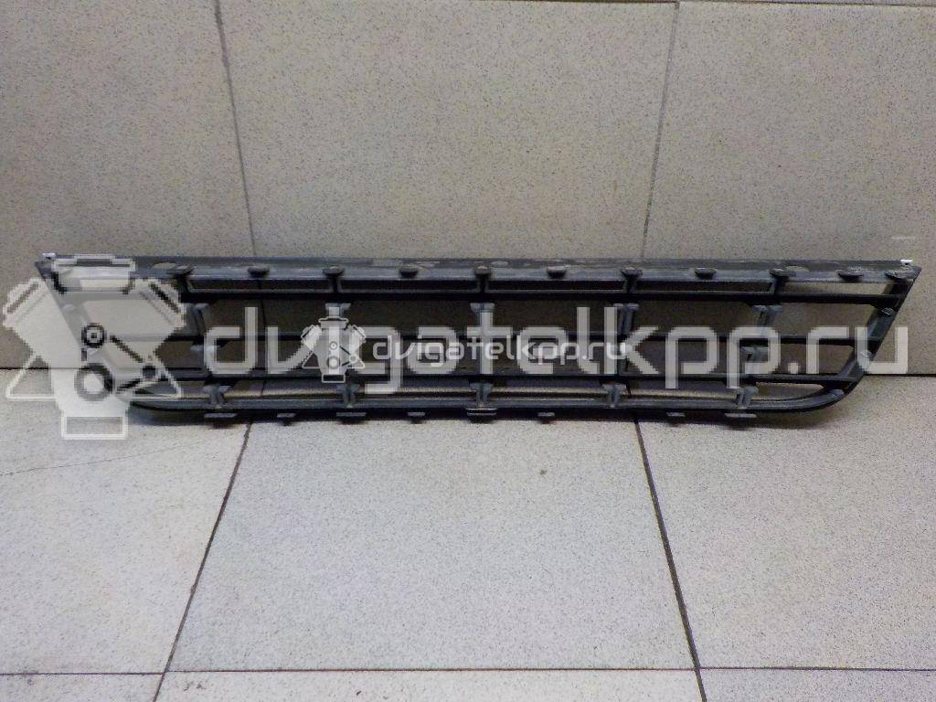 Фото Решетка в бампер центральная  3C0853671C для Volkswagen Passat {forloop.counter}}