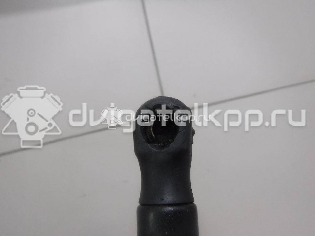 Фото Амортизатор капота  3C0823359A для Volkswagen Passat {forloop.counter}}