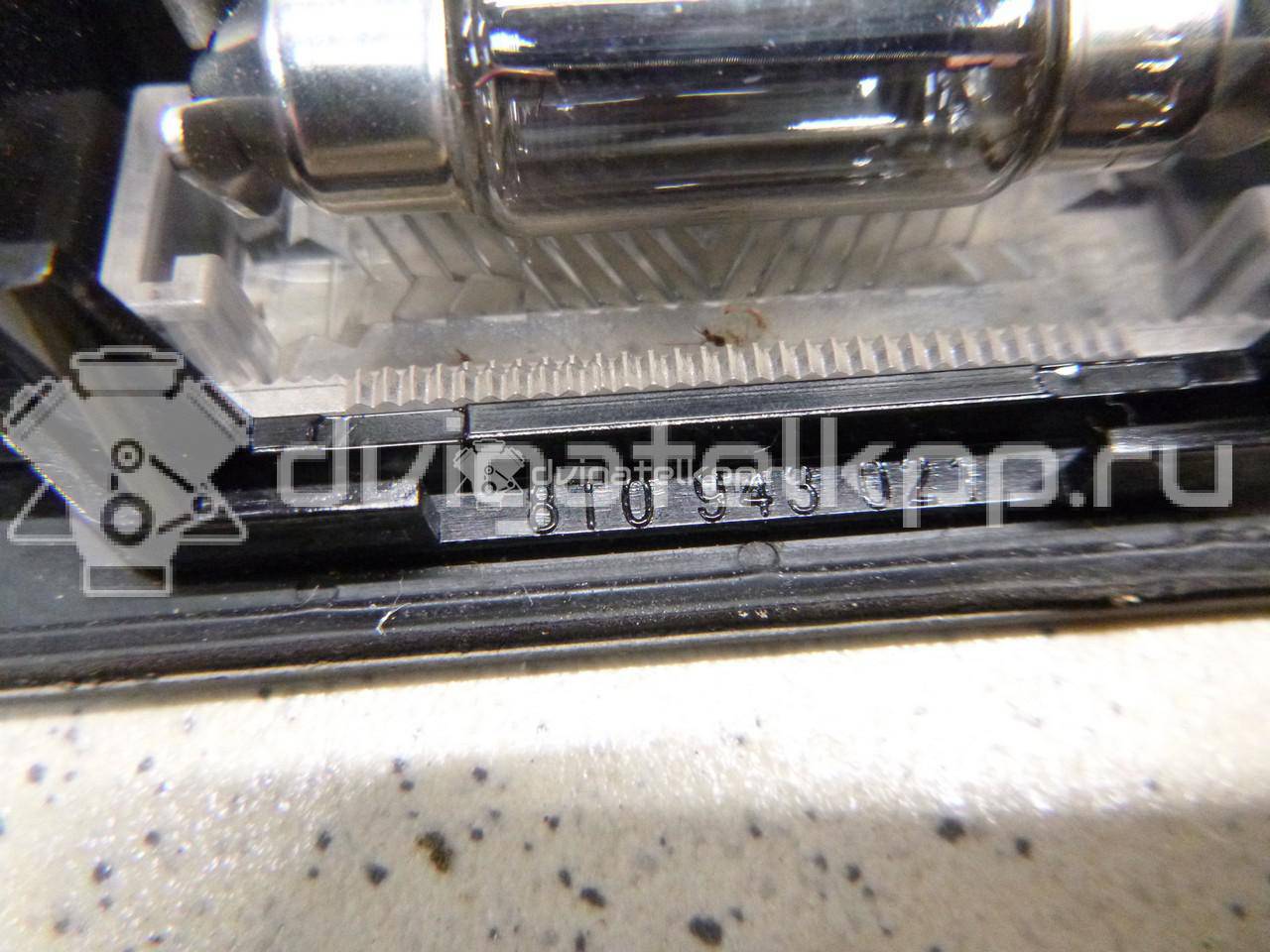 Фото Фонарь подсветки номера  8T0943021 для vw Passat [B6] {forloop.counter}}