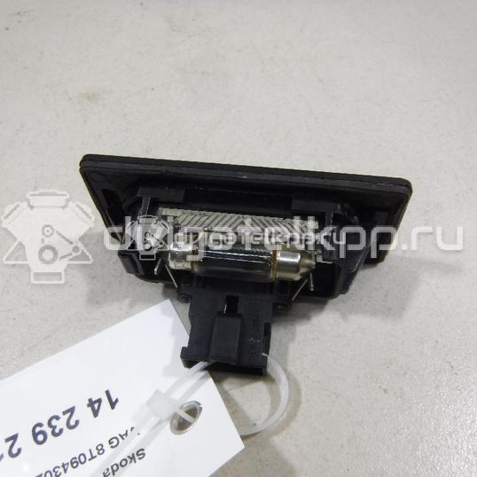 Фото Фонарь подсветки номера  8T0943021 для vw Passat [B6]