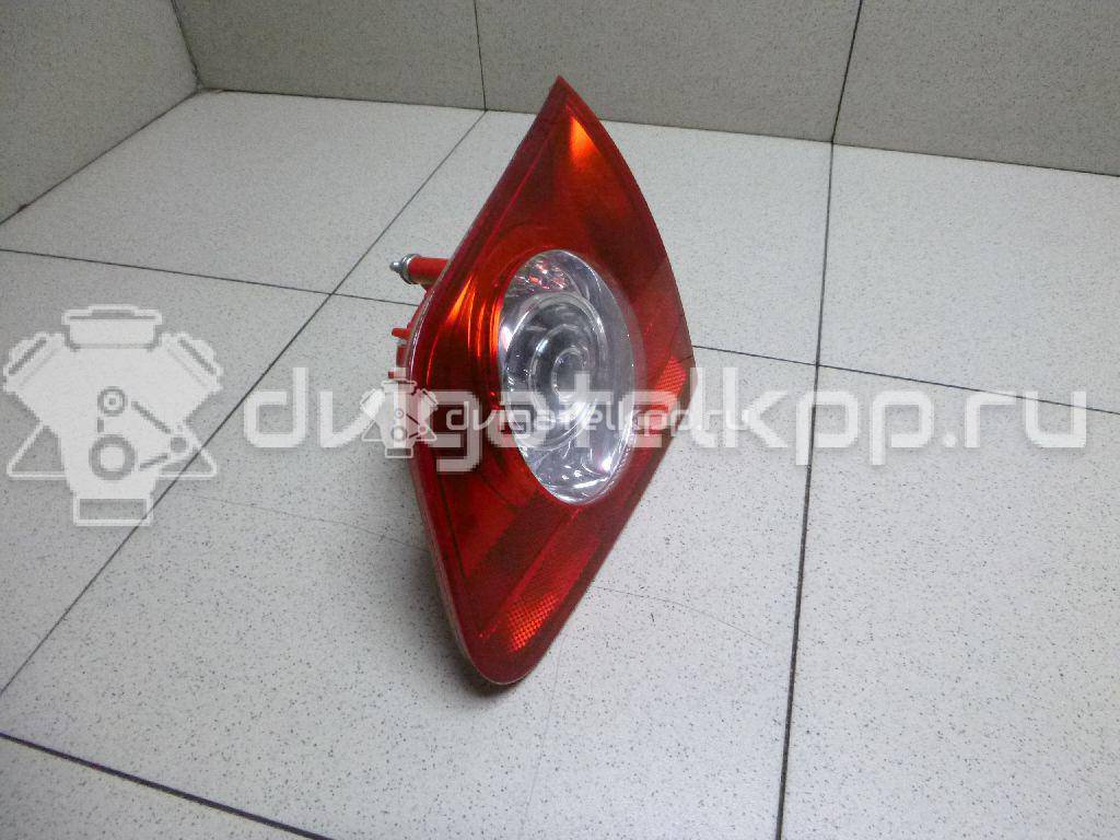 Фото Фонарь задний внутренний правый  3C9945094 для Volkswagen Passat {forloop.counter}}