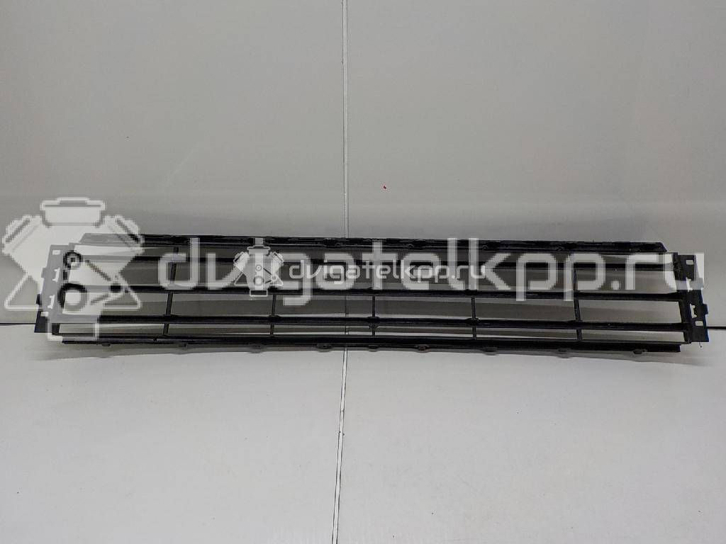 Фото Решетка в бампер  3AA8536719B9 для Volkswagen Passat {forloop.counter}}