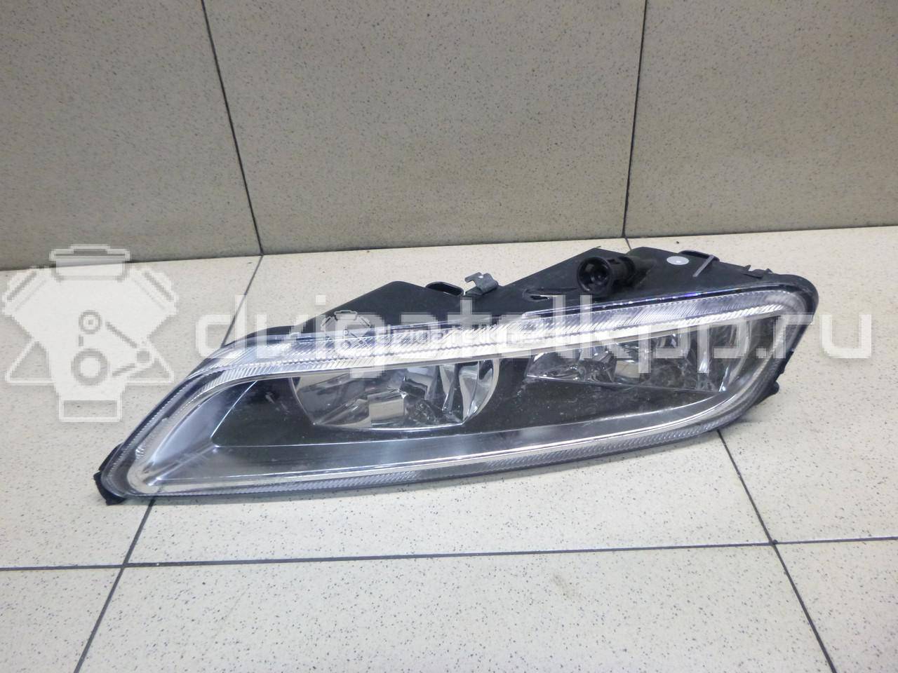 Фото Фара противотуманная правая  3AA941662D для vw Passat [B7] {forloop.counter}}