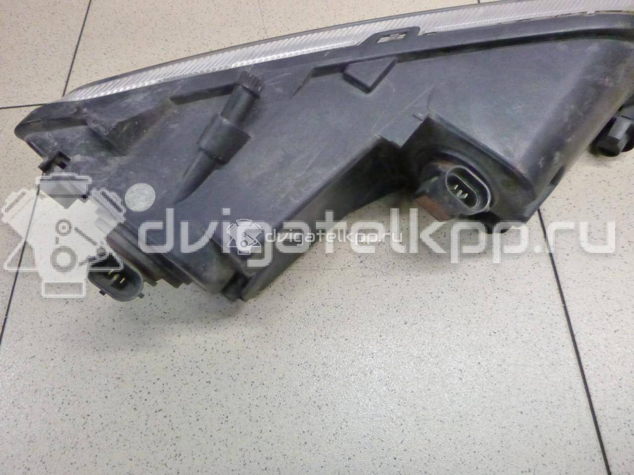 Фото Фара противотуманная правая  3AA941662G для Volkswagen Passat {forloop.counter}}