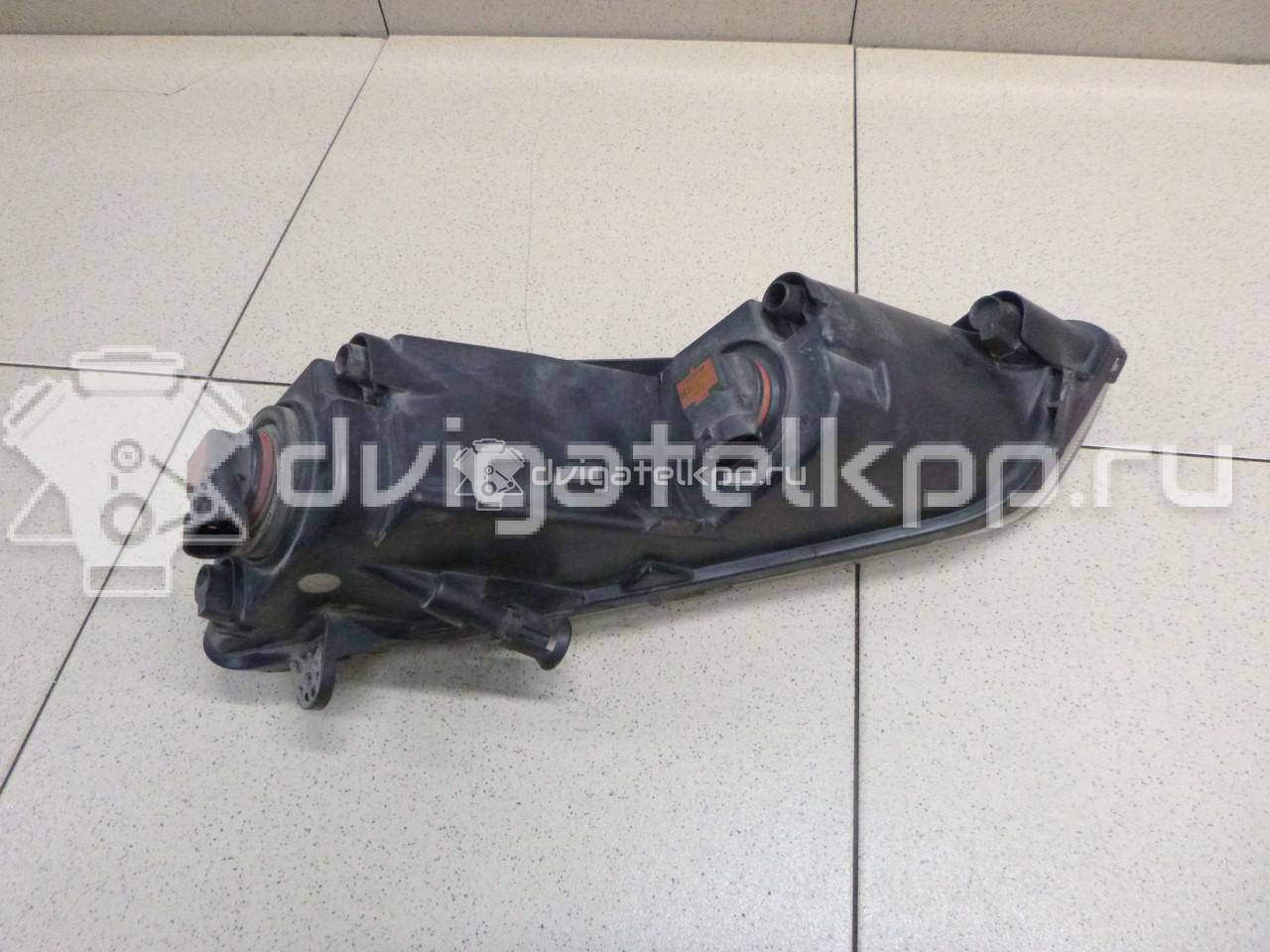 Фото Фара противотуманная левая  3AA941661G для Volkswagen Passat {forloop.counter}}