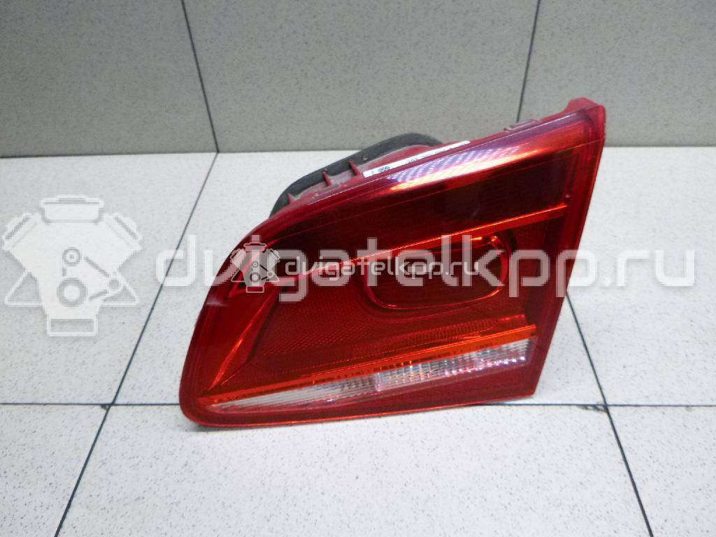 Фото Фонарь задний внутренний правый  3AE945094K для Volkswagen Passat {forloop.counter}}