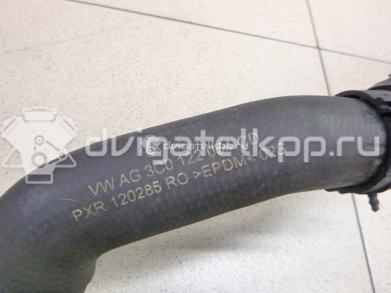 Фото Патрубок радиатора  3C0122051CN для vw Passat [B7] {forloop.counter}}