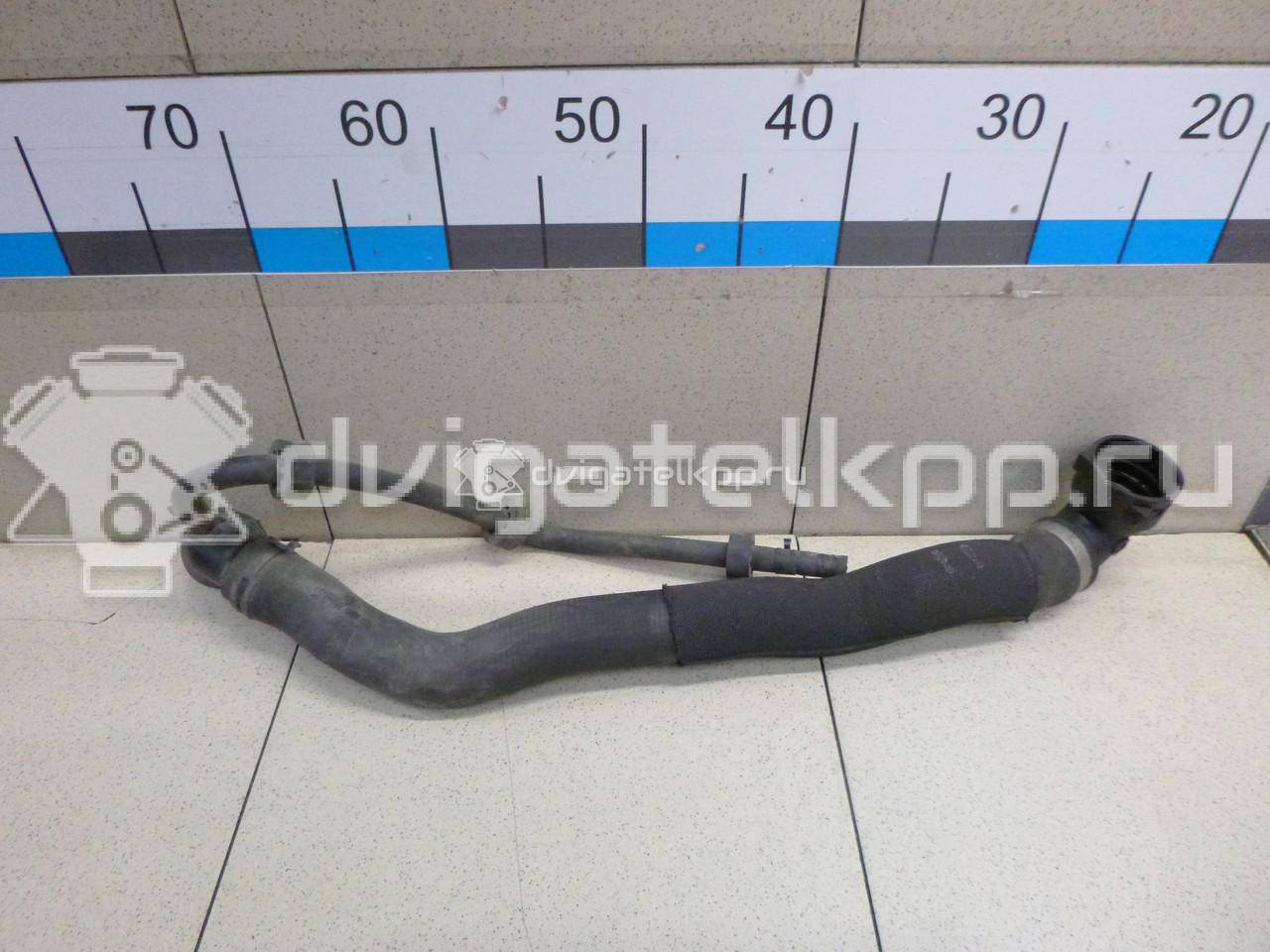 Фото Патрубок радиатора  3C0122101GF для vw Passat [B7] {forloop.counter}}
