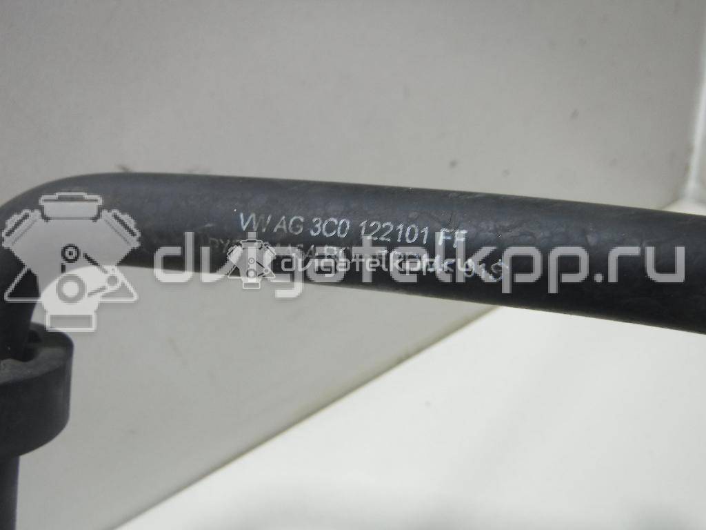 Фото Патрубок радиатора  3C0122101GF для vw Passat [B7] {forloop.counter}}