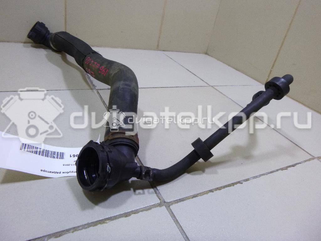 Фото Патрубок радиатора  3C0122101GF для vw Passat [B7] {forloop.counter}}