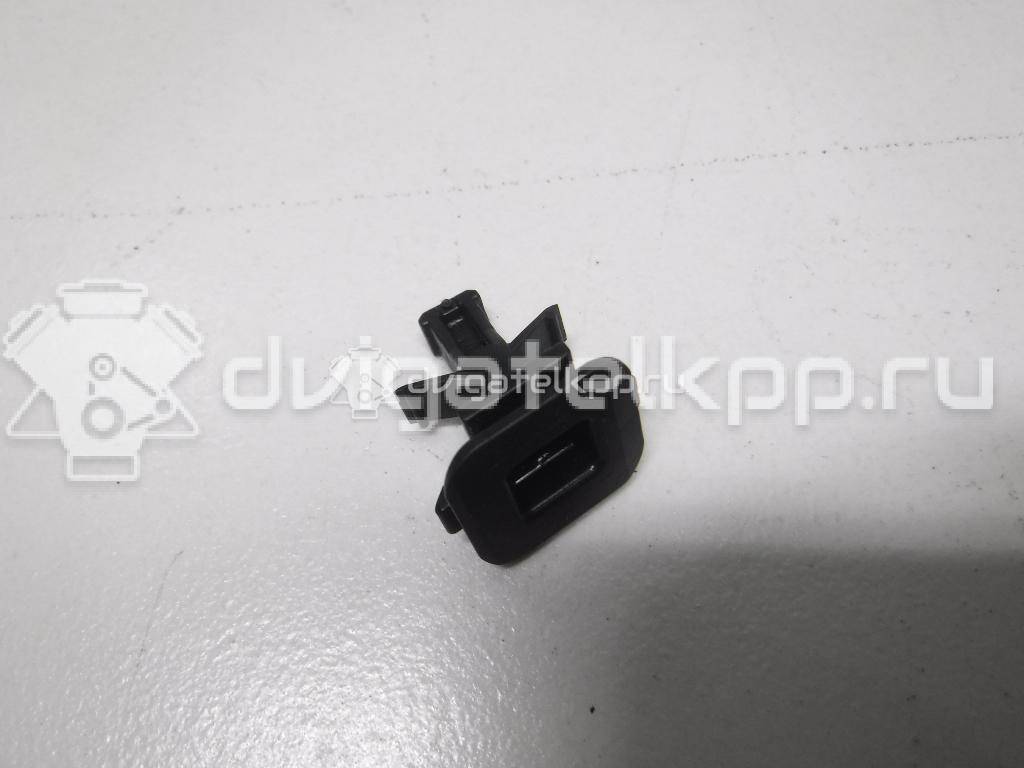 Фото Крепеж (клоп)  3AA868563 для vw Passat [B7] {forloop.counter}}