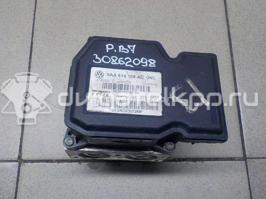Фото Блок ABS (насос)  3AA614109BMBEF для vw Passat [B7] {forloop.counter}}