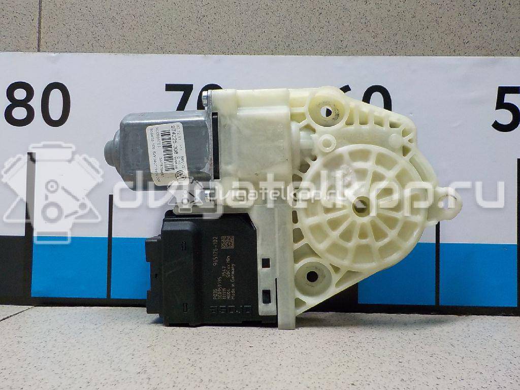 Фото Моторчик стеклоподъемника  3C0959703VW4 для vw Passat [B7] {forloop.counter}}